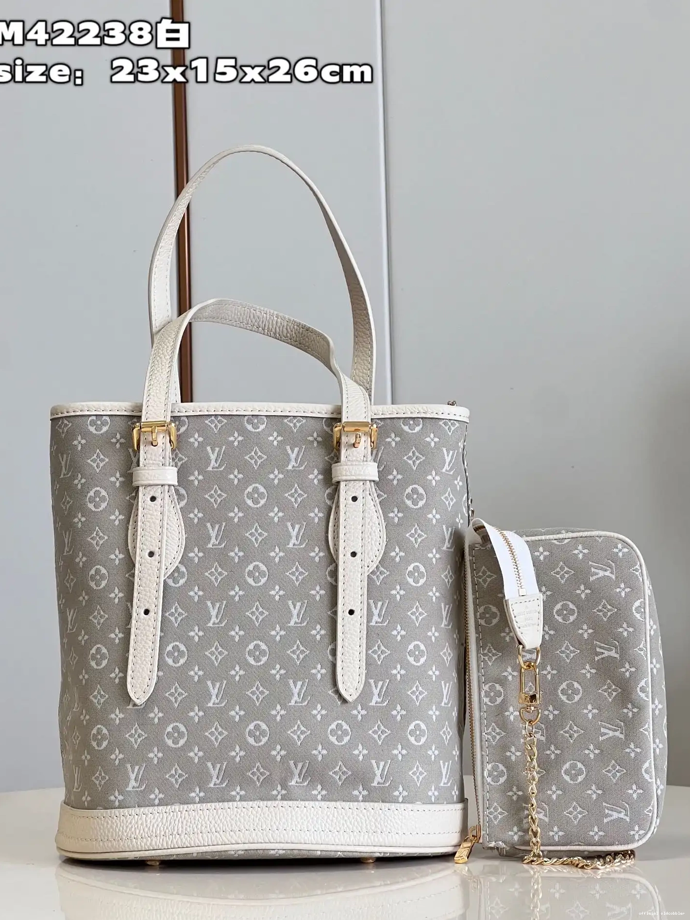 Official oldcobbler VUITTON NANO LOUIS BUCKET 0629